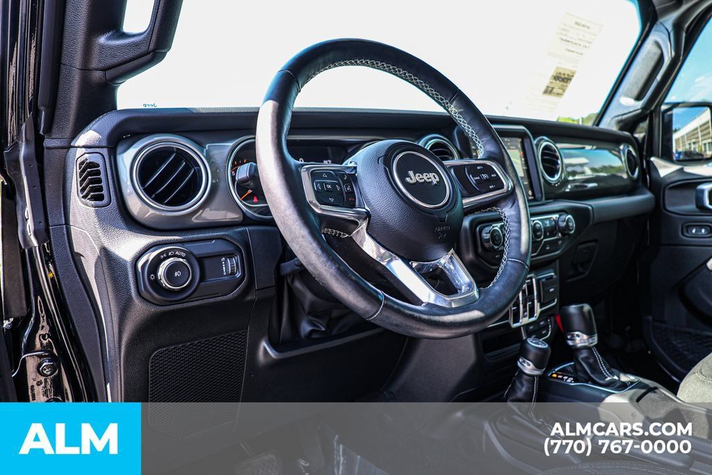 Used 2023 Jeep Wrangler Unlimited Sahara w/ Cold Weather Group AWD/4WD image 24