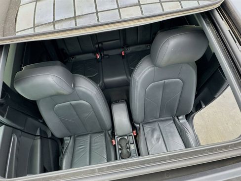 Used 2020 Audi Q3 2.0T Premium image 14