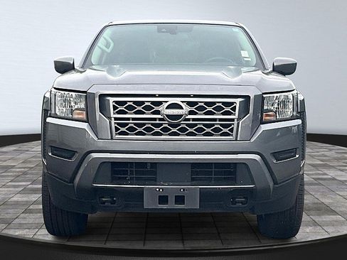 Used 2023 Nissan Frontier SV image 4