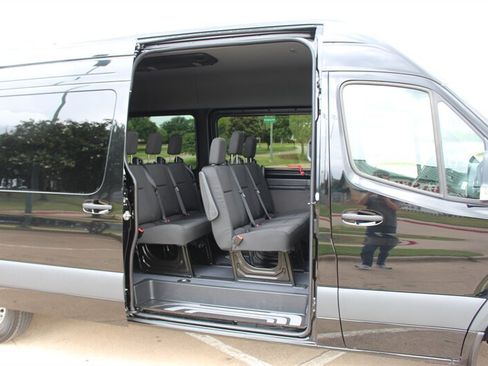 Used 2026 Mercedes-Benz Sprinter 2500 image 12