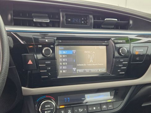 Used 2016 Toyota Corolla L image 20