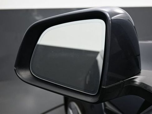 Used 2023 Tesla Model Y Long Range AWD/4WD image 4
