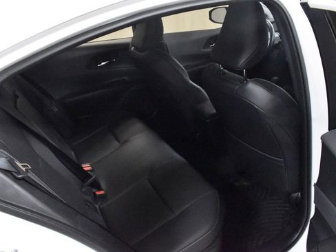 Used 2024 Toyota Prius XLE image 17