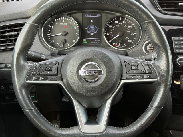 Used 2017 Nissan Rogue SL w/ SL Premium Package AWD/4WD image 27