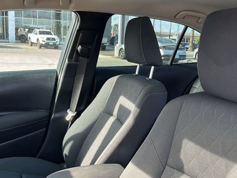Used 2025 Toyota Corolla LE w/ LE Premium Package image 15