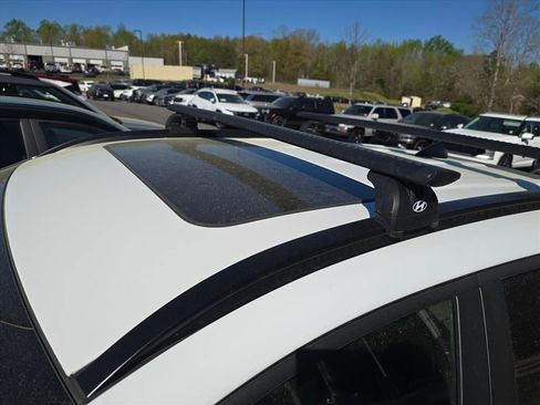 Used 2022 Hyundai Santa Cruz SEL Premium image 7