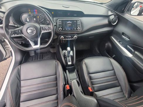 Used 2020 Nissan Kicks SR w/ SR Premium Package image 23