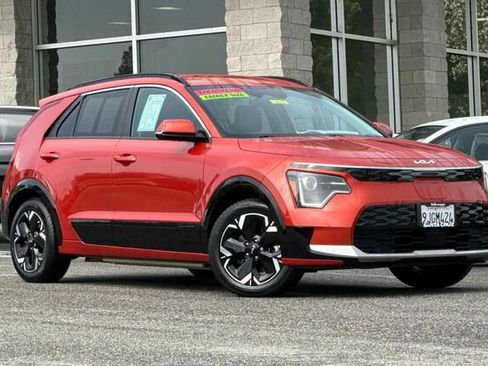 Used 2023 Kia Niro Wind FWD image 2
