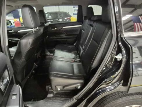 Used 2015 Toyota Highlander XLE image 7