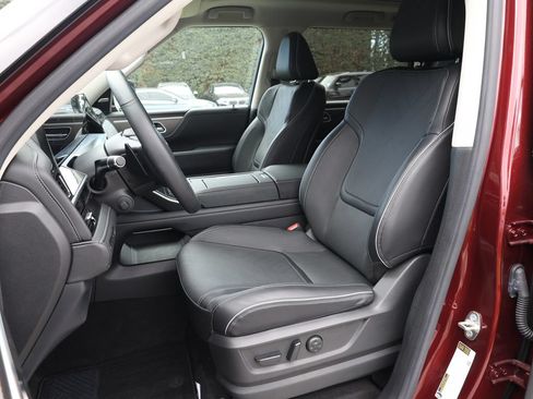 Certified 2025 INFINITI QX80 Luxe RWD image 17