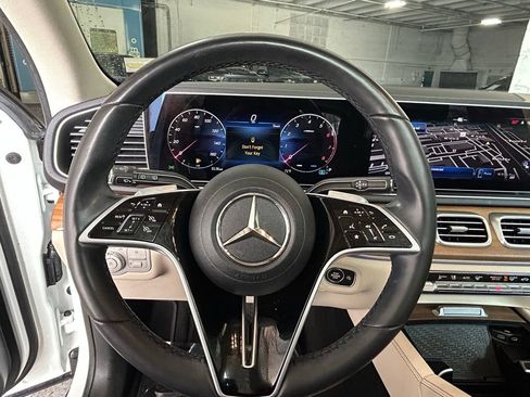 Used 2024 Mercedes-Benz GLE 450 4MATIC image 18