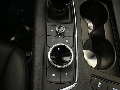 Used 2022 Cadillac XT5 Premium Luxury image 33