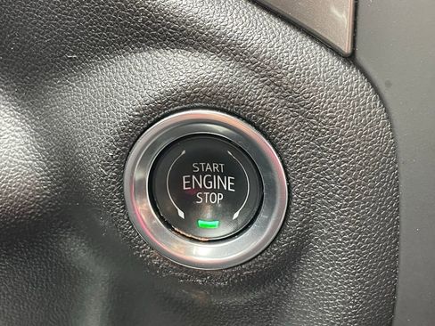 Certified 2025 Chevrolet Silverado 1500 Custom Trail Boss w/ LPO, Dark Essentials Package image 32