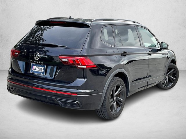 Used 2023 Volkswagen Tiguan SE R-Line FWD image 2