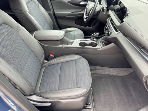 Used 2024 Buick Envista Preferred w/ Convenience I Package FWD image 26