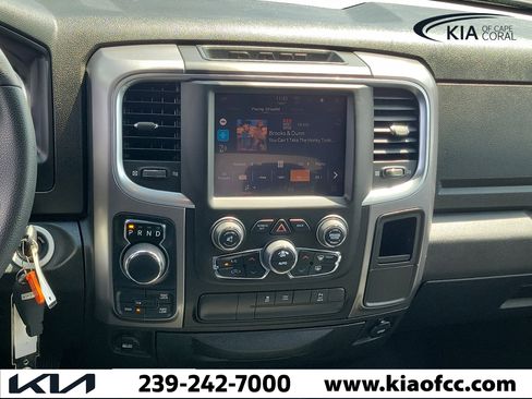 Used 2022 RAM 1500 Classic Warlock w/ Electronics Group AWD/4WD image 18