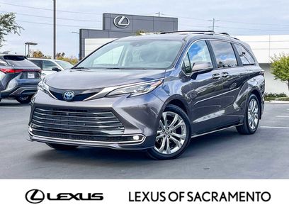 Used 2024 Toyota Sienna Platinum