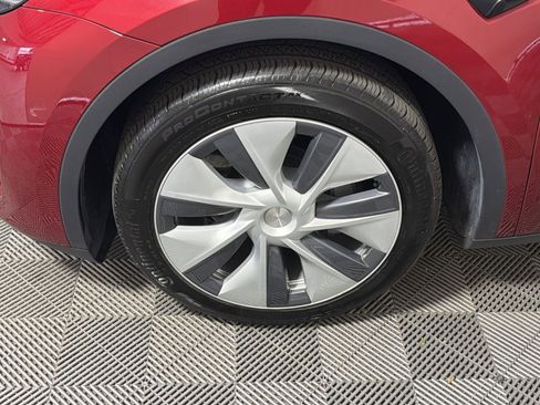 Used 2024 Tesla Model Y Long Range image 12