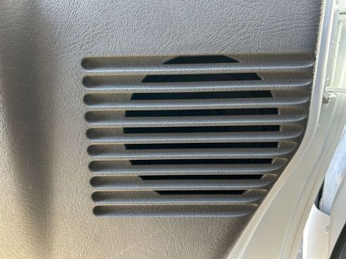 New 2025 GMC Savana 3500 LS image 23