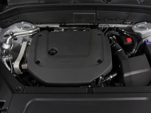 New 2025 Volvo XC90 B6 Ultra image 12