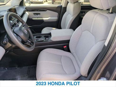 Used 2023 Honda Pilot LX image 20