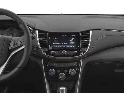 Used 2017 Chevrolet Trax Premier w/ Midnight Edition FWD image 10