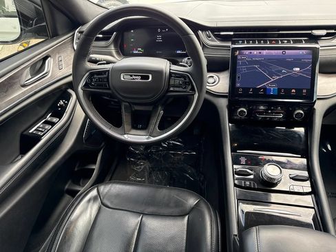 Used 2022 Jeep Grand Cherokee Overland AWD/4WD image 75