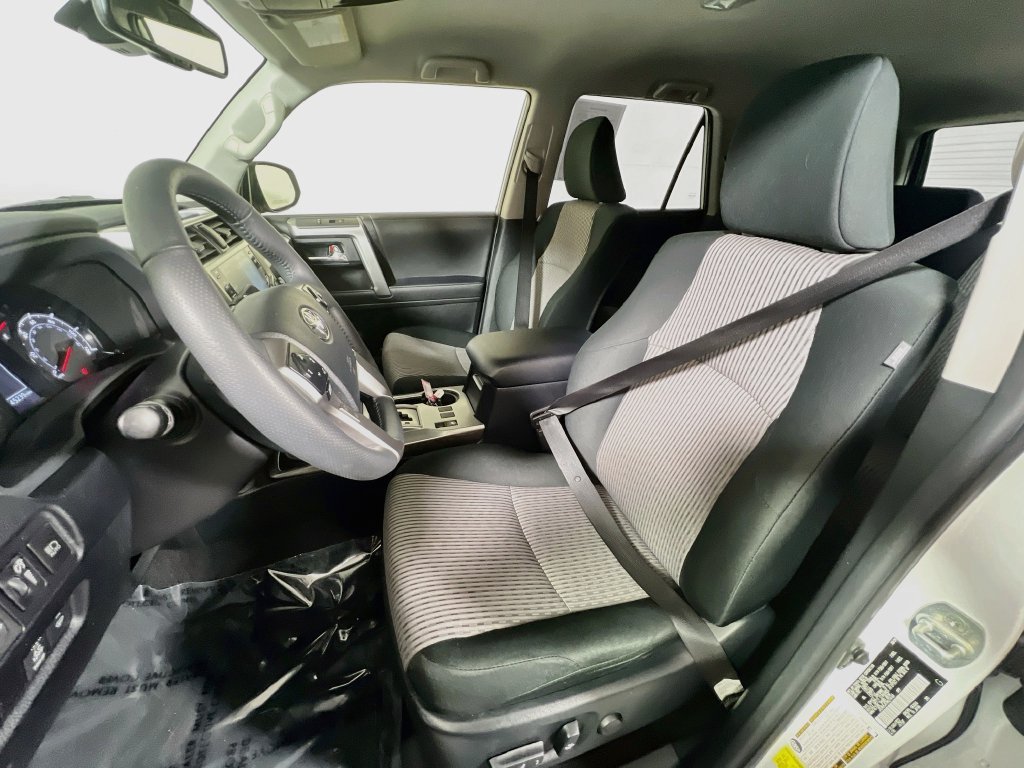 Certified 2024 Toyota 4Runner SR5 AWD/4WD image 19