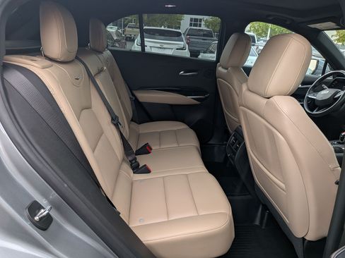 Used 2024 Cadillac XT4 Luxury w/ Cold Weather Package AWD/4WD image 27
