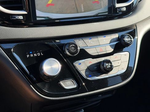 New 2026 Chrysler Voyager LX FWD image 18
