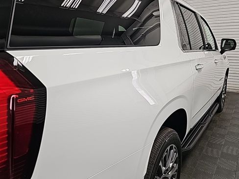 New 2026 GMC Yukon XL Denali image 9