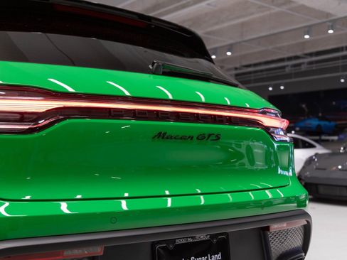 New 2026 Porsche Macan GTS image 32