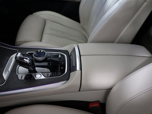 Used 2022 BMW X7 xDrive40i w/ M Sport Package image 44