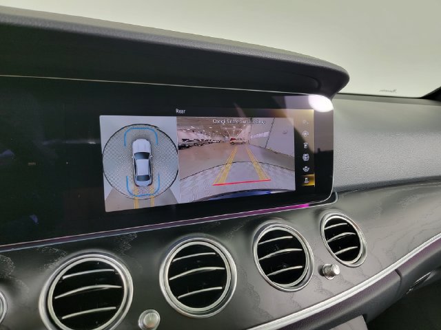 Used 2023 Mercedes-Benz E 350 4MATIC Sedan image 33