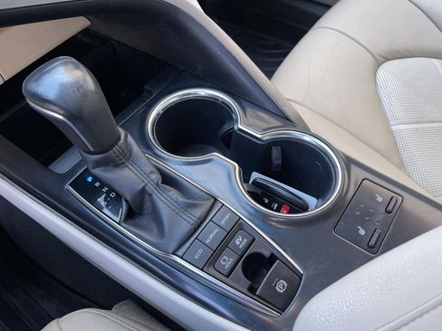 Used 2019 Toyota Camry XLE w/ Driver Assist Package FWD image 31