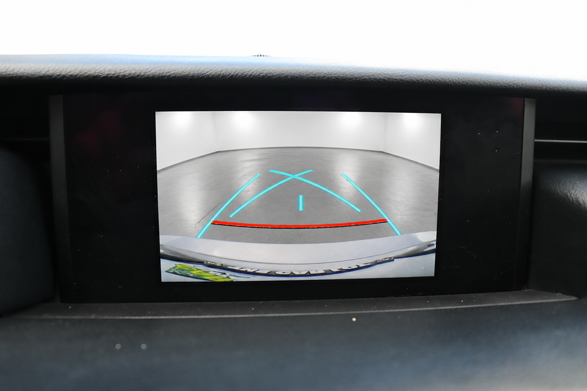 Used 2017 Lexus IS 200t RWD image 35