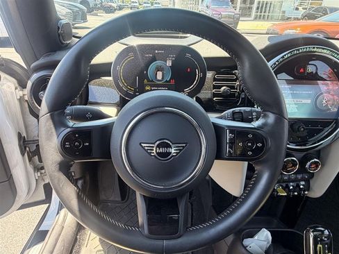 Used 2023 MINI Cooper SE FWD image 7
