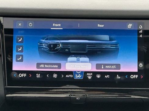 New 2025 Lincoln Navigator L Reserve AWD/4WD image 16