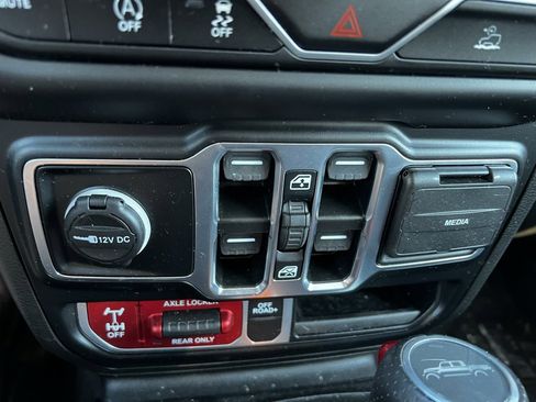 Used 2023 Jeep Gladiator Mojave w/ LED Lighting Group image 18