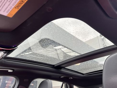 Used 2024 Mercedes-Benz GLC 43 AMG 4MATIC image 23