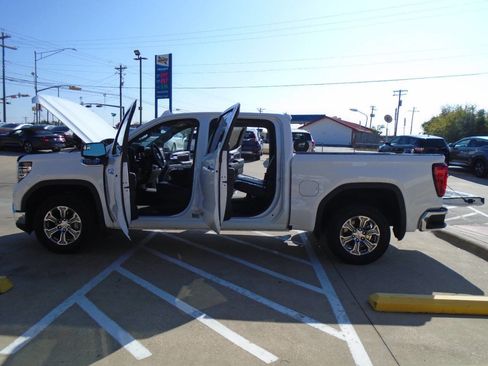 Used 2025 GMC Sierra 1500 SLT image 25