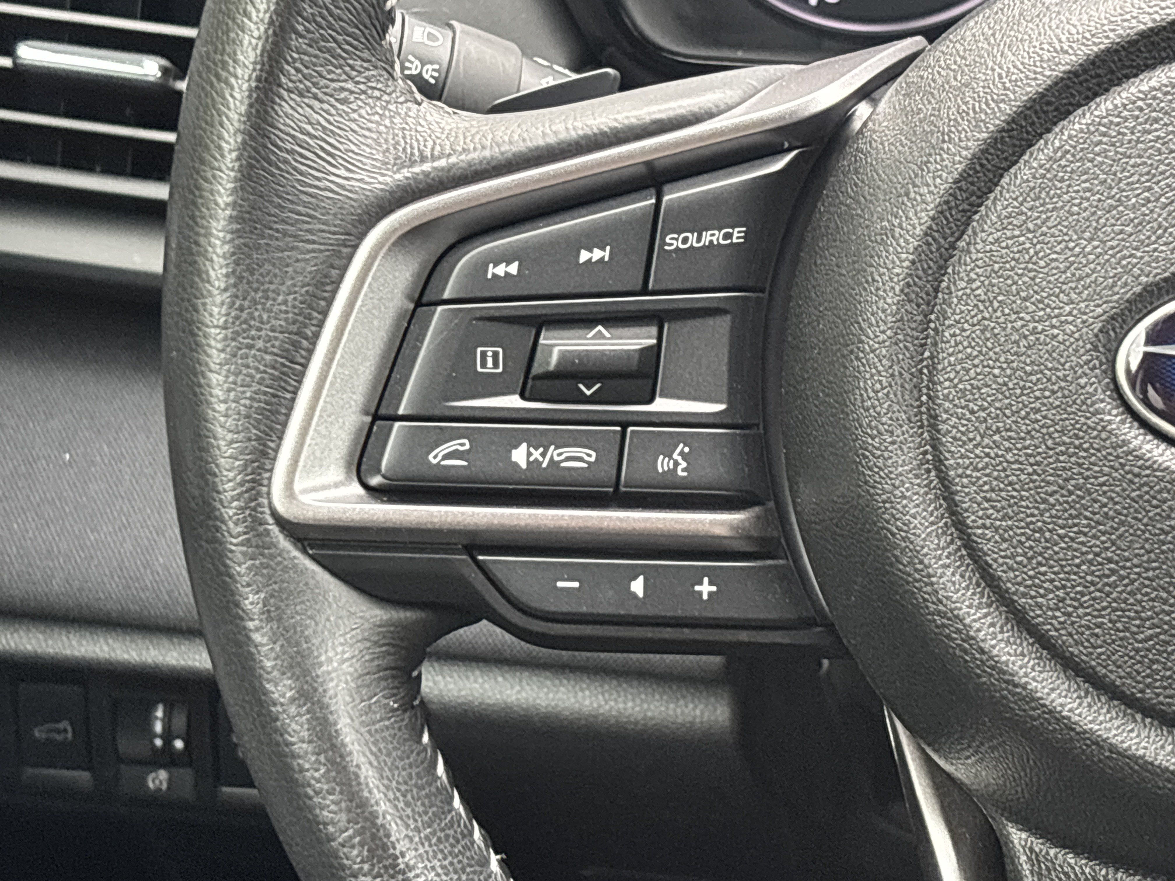 Certified 2024 Subaru Outback Premium AWD/4WD image 8