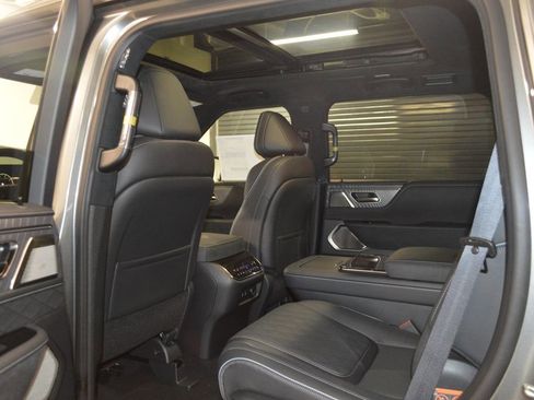 New 2026 INFINITI QX80 Autograph AWD/4WD image 35