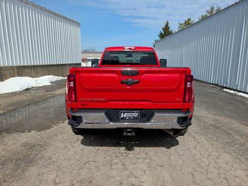 Used 2024 Chevrolet Silverado 3500 LT w/ Convenience Package image 4