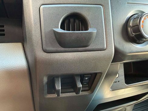 Used 2019 Ford F550 4x4 Crew Cab Super Duty w/ Power Equipment Group image 31