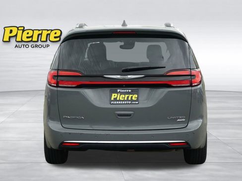 Used 2021 Chrysler Pacifica Limited w/ Premium & Safety Sphere Group AWD/4WD image 5