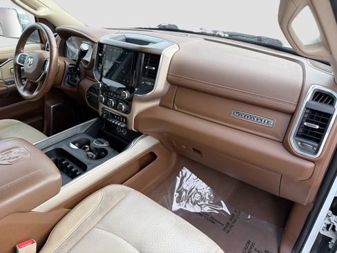 Used 2022 RAM 2500 Laramie image 12