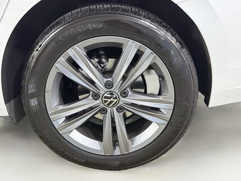 Used 2023 Volkswagen Jetta SE image 30