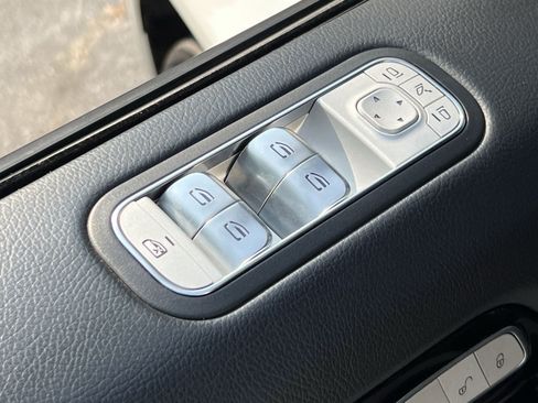 Used 2025 Mercedes-Benz G 63 AMG 4MATIC image 20