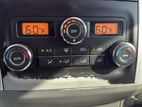 Used 2015 Nissan Frontier SV w/ SV Value Truck Package AWD/4WD image 20